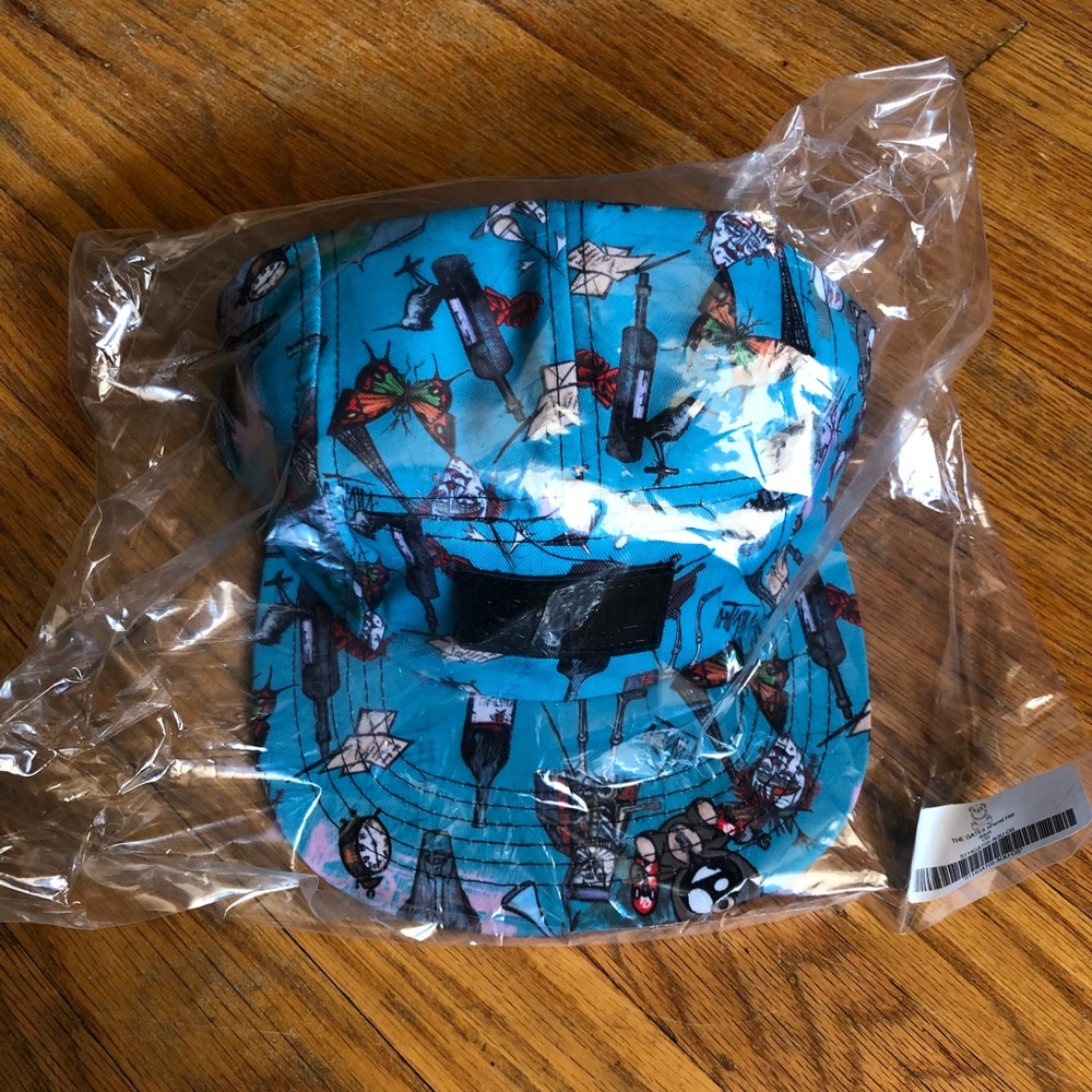 Brand new Entreels hat